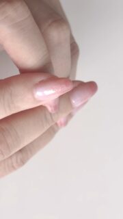 夏の指先、上品に彩る。
#四季彩まといネイル からのご提案。
使用色
213ひのなごり
214麗糸すずやか
410氷面鏡
✓ツンとした匂いがしない
✓アルコールまたはお湯でオフ
✓圧迫感のない軽やかな塗り心地
✓美容成分配合で爪にやさしい
#水性ネイル #休日ネイル #剥がせるネイル